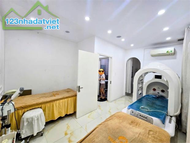NP591 bán nhà phố kinh doanh với dòng tiền cho thuê ổn định, thiết kế hiện đại - 1