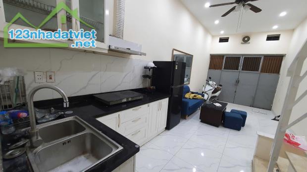 NGUYỄN CHÍ THANH - NHÀ ĐẸP Ở LUÔN - GẦN PHỐ - NGÕ NÔNG THÔNG - 30M² NHỈNH 4 TỈ - 2