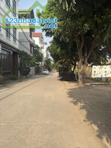 Đất Trâu Quỳ đường oto tránh nhau giá nhỉnh 5 tỷ