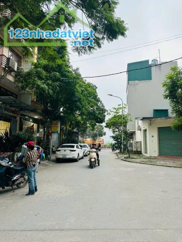 CẦN BÁN CĂN DV HÀNG BÈ ,PHÂN LÔ -VỈA HÈ -ĐƯỜNG 13M -TIỆN ÍCH ĐẦY ĐỦ -GIÁ 12.6 TỶ - 1