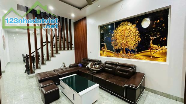 CẦN BÁN CĂN DV HÀNG BÈ ,PHÂN LÔ -VỈA HÈ -ĐƯỜNG 13M -TIỆN ÍCH ĐẦY ĐỦ -GIÁ 12.6 TỶ - 3