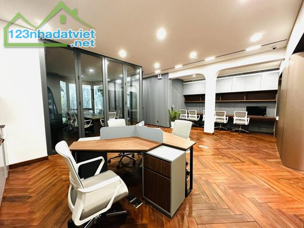 Nhà Nguyễn Văn Ngọc Lô Góc 3 Mặt Thoáng MT 10M 220M2 140 Tỷ Vỉa Hè KD Ô TÔ Tránh - 4