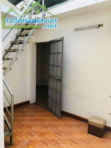 Cho thuê Phố Xã Đàn 5 tầng x 32m2, 3 ngủ, 4 vệ sinh, 12.5 Triệu - 1