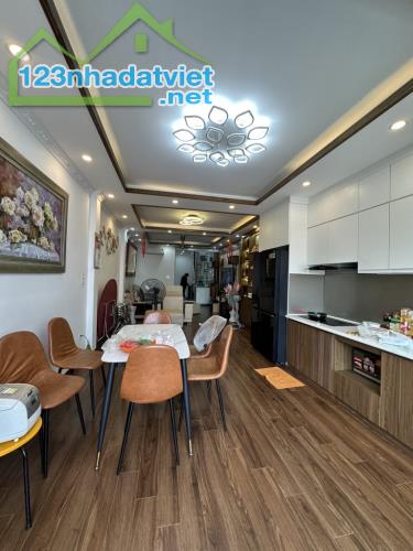 Bán nhà riêng, 72m2, gần phố, ô tô vào nhà, ngõ thông Lĩnh Nam - Tam Trinh - 2