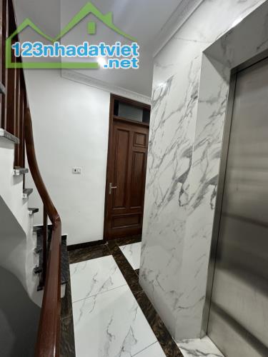 Bán nhà riêng, 72m2, gần phố, ô tô vào nhà, ngõ thông Lĩnh Nam - Tam Trinh - 4