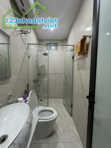 Bán nhà riêng, 72m2, gần phố, ô tô vào nhà, ngõ thông Lĩnh Nam - Tam Trinh - 5