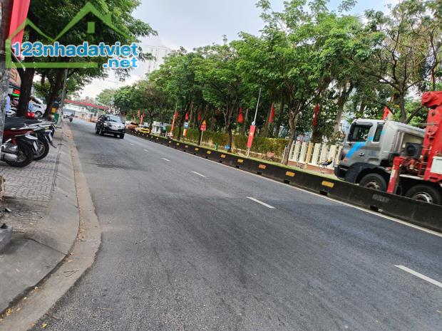 👉  BÁN NHÀ ĐƯỜNG BÙI CÔNG TRỪNG, THANH XUÂN 52, QUẬN 12, 94M2, 4.7 TỶ