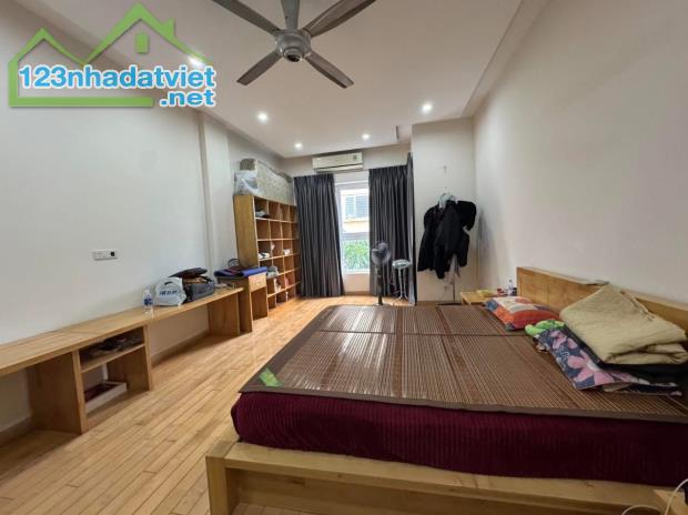 SIÊU PHẨM-Nhà đẹp Phố Đội Cấn thông 376 Đường Bưởi 66m2/4Tầng/MT 4.3m chỉ 18 Tỷ - 2
