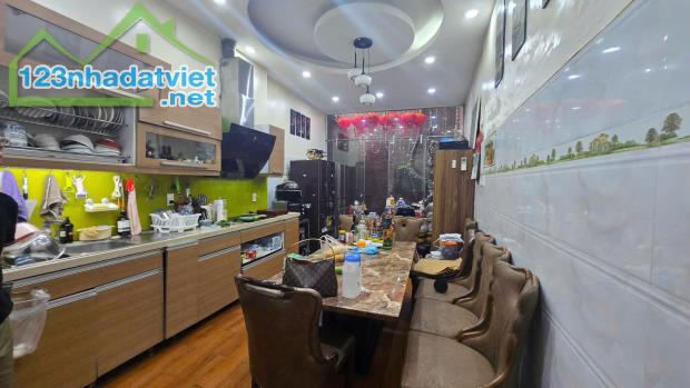 PHÂN LÔ PHÙNG CHÍ KIÊN, CẦU GIẤY, GẦN PHỐ, Ô TÔ CHẠY VÒNG QUANH, CHỈ 27 TỶ - 2