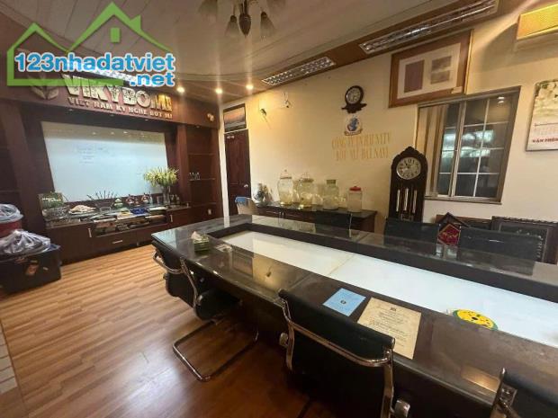 MỘT ĐỜI CHỦ CẦN BÁN NHÀ MẶT TIỀN 5 LẦU AN ĐIỀM P10 Q5 - 1