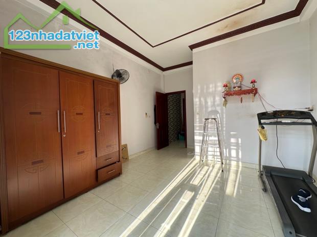 Bán gấp nhà đẹp ở ngay Âu Dương Lân, hẻm 4m thông thoáng, 52m2, nở hậu, SHR, chỉ 6.8 tỷ. - 2