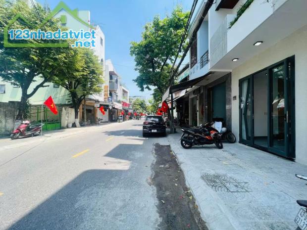 BÁN NHÀ THỤY KHUÊ 52M2X4 TẦNG , 170TR/M2 , SIÊU HIẾM , MẶT NGÕ THÔNG - 8.8 tỷ