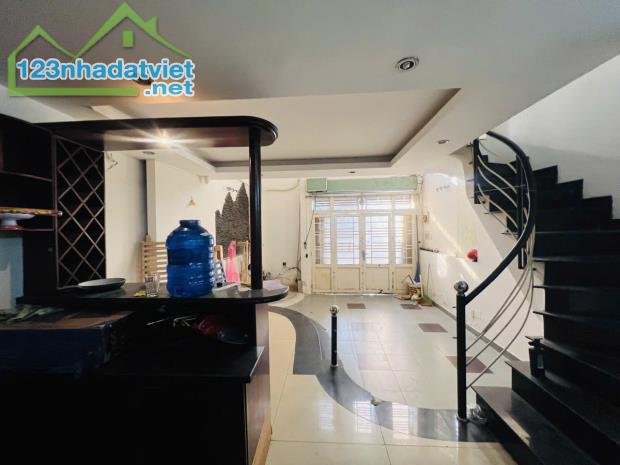 bán nhà HXH Thoại Ngọc Hầu, Tân Phú 45m2, 5 tầng.giá 5.8T - 1