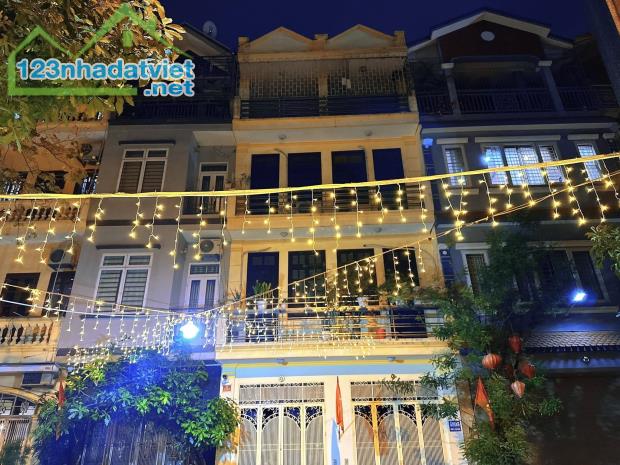 Bán Nhà KĐT Đại Kim - Lô góc  Vỉa hè – DT 80M2, Mặt Tiền 6m. Giá 22.5 Tỷ.