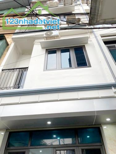 BÁN NHÀ LẠC LONG QUÂN- TÂY HỒ- 5 TẦNG MỚI ĐẸP Ở NGAY- TẦNG 1 PHÒNG KHÉP KÍN- 40M  HƠN 7 TỶ