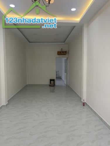 Cần bán, vị trí siêu đẹp, HẺM ÔTÔ, PHAN VĂN HỚN, Q12, dt: 56M2, chỉ nhỉnh 4 tỷ. - 2