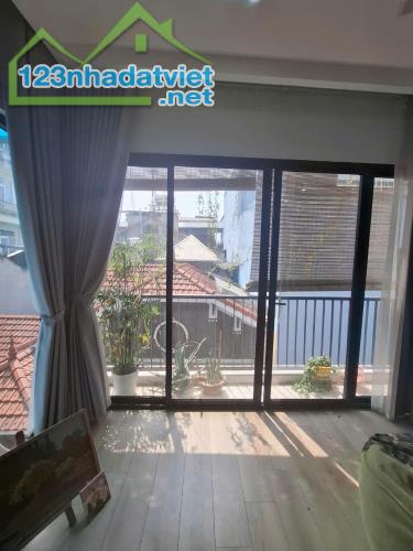 Nhà mặt ngõ Lạc Long Quân, Tây Hồ, lô góc hai thoáng, ngõ nông, 45m, 5 tầng, 12 tỷ. - 3