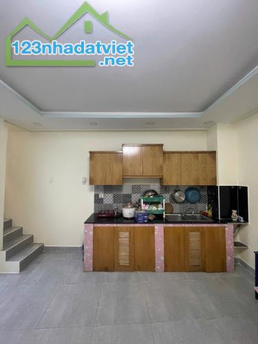 SIÊU RẺ QUẬN 7.HXH.SHR.DT: 108 M2. 2 TẦNG.CHỈ 6.5 TỶ. Đ NGUYỄN VĂN QUỲ.KẾ PMH. - 1