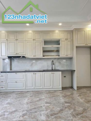 BÁN NHÀ ĐẸP THỤY PHƯƠNG – 5 TẦNG – Ô TÔ ĐỖ GẦN – CHỈ TỪ 6.35 TỶ - 3