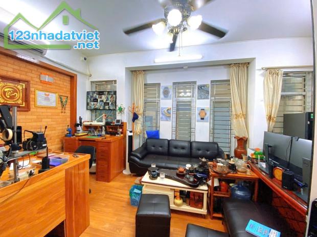 BÁN NHÀ: TRẦN BÌNH CẦU GIẤY--5 TẦG FULL SỔ ĐẸP