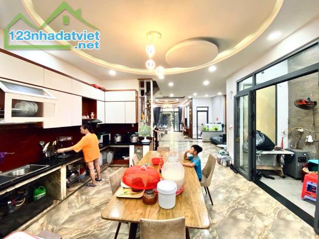 Bán nhà 4 tầng BTCT, 131m², nở hậu, Hẻm nhựa 8m có lề, 11.4 tỷ, Bình Tân - 5