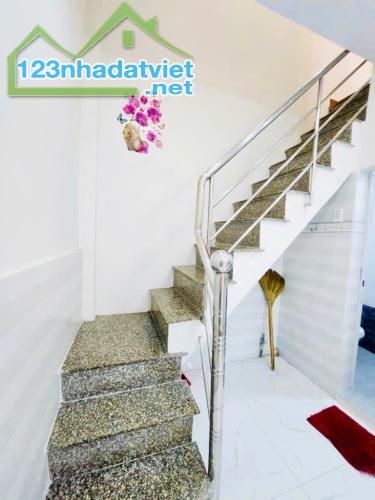 -BÁN NHÀ - SỔ H-RIÊNG - KHÔNG QUY HOẠCH -SỔ VUÔNG A4- DTSD:45 M2- CHỈ: 2,55 TỶ P15-Q8 - 3