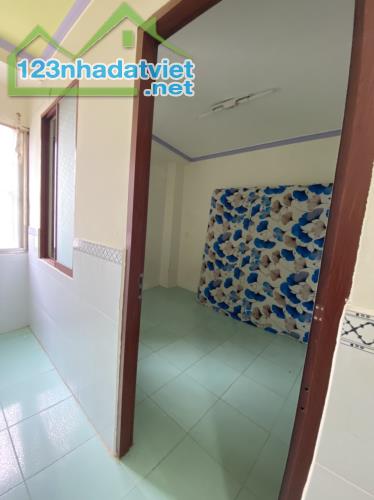 Cần bán 300m2 đất có sẵn nhà cấp 4 còn mới lô 2 đường Đặng Văn Lãnh-Phan Thiết ô tô tận nơ - 3
