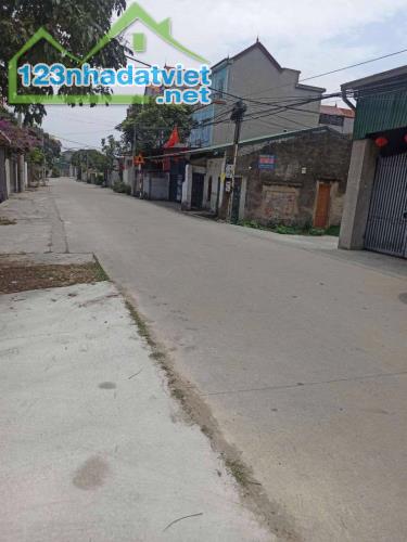 BÁN ĐẤT VIỆT HƯNG LONG BIÊN 72m2, MT Siêu rộng , đường trước nhà 5M - 10 tỷ có thương
