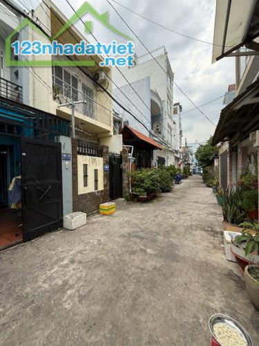 NHÀ GẤP BÁN - GẦN CV LÀNG HOA & CHỢ THẠCH ĐÀ GV - DT ( 5,7 × 14,5 ) - 2 TẦNG CHỈ 4.X TỶ