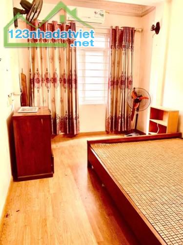 Cho thuê nhà Phố Đại La 5 tầng x 27m2, 3 ngủ, 9 Triệu ở gđ, VP Công ty - 1