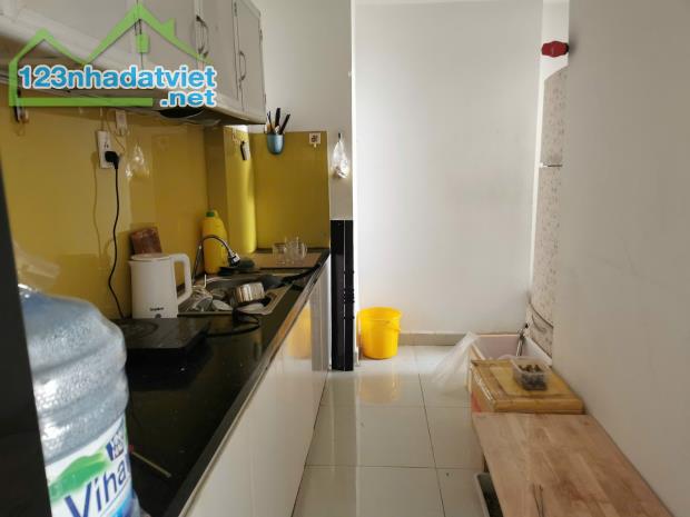 Cho Thuê Căn Hộ 64m2, 2 PN toà nhà (8X - Plus) đường Trường Chinh, Q12, khu dân cư đông