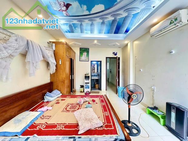 BÁN NHÀ MẶT NGÕ Ô TÔ TẢI, PHỐ QUANG TIẾN – 68M2 x 4 TẦNG – CHỈ CÁCH PHỐ PHÚ ĐÔ 700M – GIÁ - 4