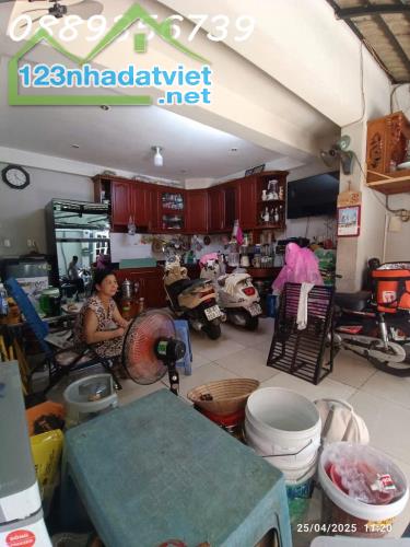 BÁN GẤP NHÀ TRUNG TÂM QUẬN 10 – ĐƯỜNG BA THÁNG HAI – GIÁ CHỈ 4.5 TỶ
