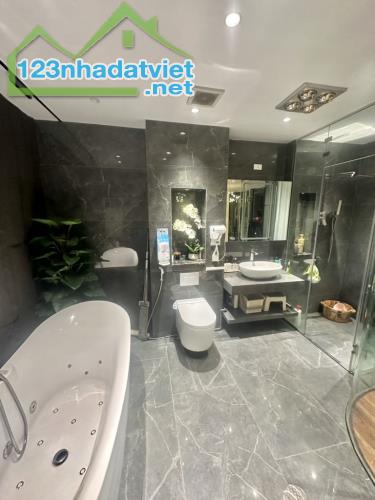 ĐẲNG CẤP 5 SAO LÔ GÓC 7 TẦNG THANG MÁY - ĐỀN LỪ- NỘI THẤT TIỀN TỶ  GIÁ 23 TỶ - 4