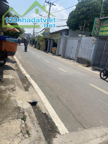 Gấp Bán 605M2 Đất Full Thổ, Ngang 20M, Đường Lã Xuân Oai-Long Trường. Thủ Đức