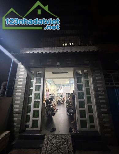 Bán nhà riêng Vườn Lài –4x10m-Hẻm xe hơi 1 trục-Sát mặt tiền-Giá hơn 5 tỷ