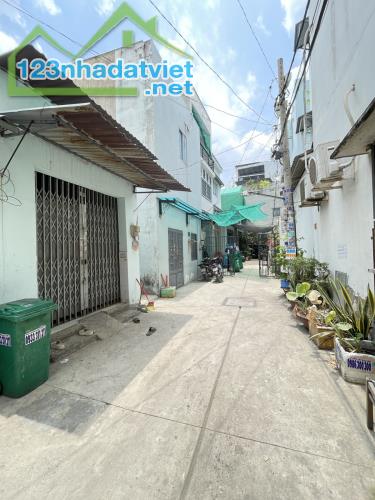 Cần bán gấp nhà gần chợ Bình Thành, 80m, gồm 2 căn, sổ hồng riêng, nhỉnh 2 tỷ, bao giá rẻ.