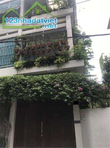 Bán nhà đường Hòa Hưng, Q.10, 108m², 2 tầng, 9,x tỷ