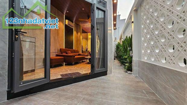 Bán nhà Phố Quận 7 - Diện tích: 4x15m - Giá bán: 6 tỷ 450 triệu - 2