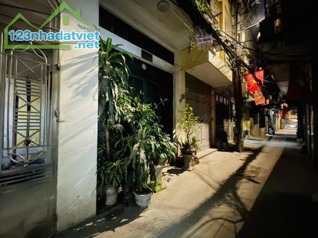 BÁN GẤP NHÀ NGỌC HỒI HOÀNG MAI 2 MẶT THOÁNG TRƯỚC SAU 56M GIÁ NHỈNH 8 TỶ - 2