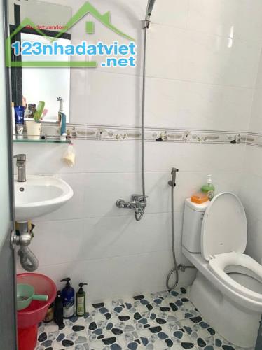 HOT - BÁN NHÀ KHU KINH DOANH ẨM THỰC SẦM UẤT - ĐỒNG ĐEN, TÂN BÌNH - CHỈ 9.5 TỶ - 3