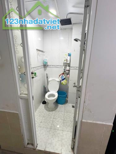 Nhà 2 tầng hẻm thông gần mặt tiền Nguyễn Duy P9Q8 - 3