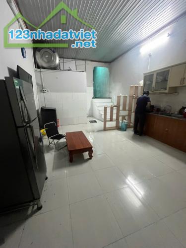 Bán nhà mặt tiền QL1A gần Bệnh Viện Thánh Tâm, Biên Hòa, 150m2, giá rẻ chỉ 9 tỷ 200. - 1