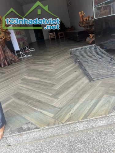 Bán nhà mặt tiền QL1A gần Bệnh Viện Thánh Tâm, Biên Hòa, 150m2, giá rẻ chỉ 9 tỷ 200. - 2