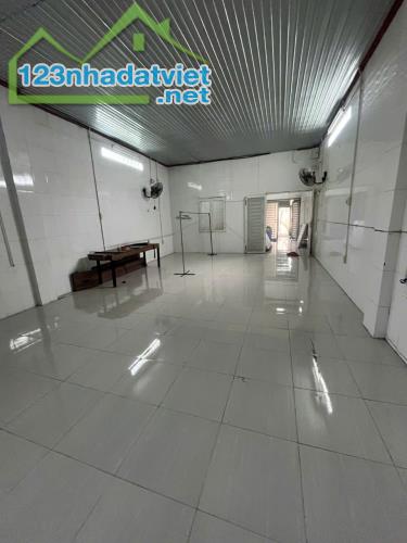 Bán nhà mặt tiền QL1A gần Bệnh Viện Thánh Tâm, Biên Hòa, 150m2, giá rẻ chỉ 9 tỷ 200. - 3