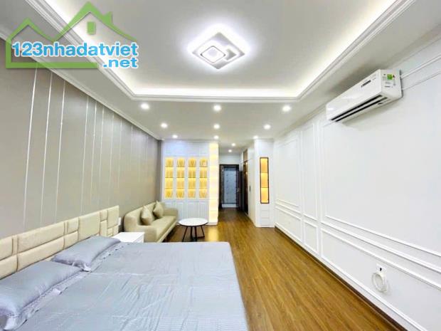 GẦN 50M, NHÀ 5 TẦNG LẠC LONG QUÂN CẦN BÁN , THOÁNG TRƯỚC SAU, GẦN BÃI ĐỖ XE Ô Tô, 9.2 TỶ - 2