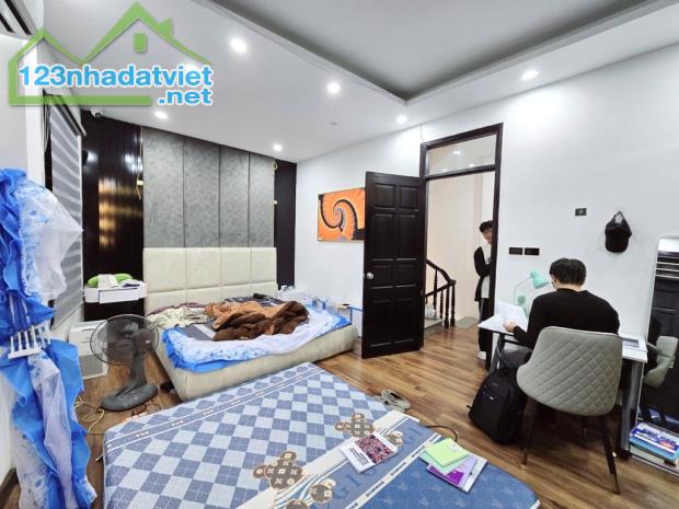 CƠ HỘI AN CƯ CÓ MỘT KHÔNG HAI- NHÀ PHỐ YÊN HÒA- VỊ TRÍ VÀNG- 45M,5 TẦNG,MT 4,5m- 9,x Tỷ - 1