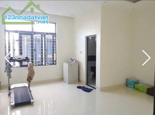 Nhà 2, tầng mặt tiền đường Lê Tấn Trung. Diện tích : 100m , ngang 5m . Giá : 8tỷ6 TL - 1