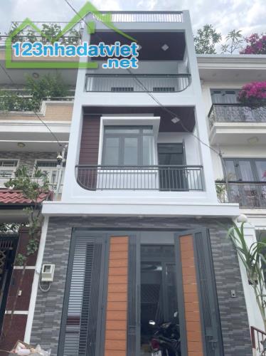 Cực Hiếm! Nhà Mới Keng 3 Tầng, 4PN, Vị Trí Đẹp Hẻm 8m, Tăng Nhơn Phú B - 64m², Giá Chỉ