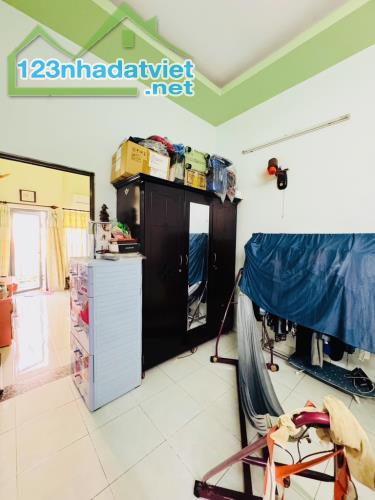 BÁN NHÀ - TÊN LỬA - AEON BÌNH TÂN - 52M2 - HẺM 4M - AN NINH - CHỈ 4.29 TỈ - 3